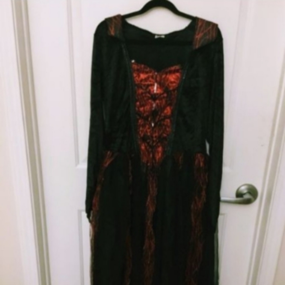 Spirit Store  Hallo. Custome Vamp. Qun .Of The Undwld W/Bltd Waist & Choker Sz L